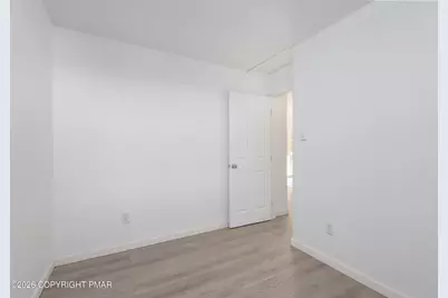  8676 Twin Lake Drive, Kunkletown, PA 18058 - Photo 7