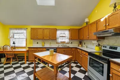  259 Lc Larsen Drive, Covington Township, PA 18424 - Photo 17