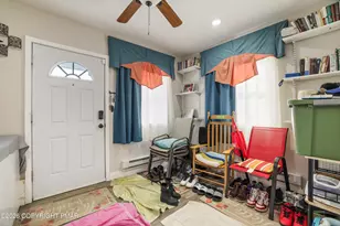 127 Simmons Pl, Bushkill, PA 18324 - Photo 11