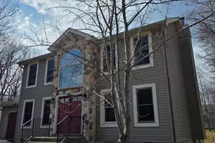 1528 Belgravia Dr, Tobyhanna, PA 18466 - Photo 3