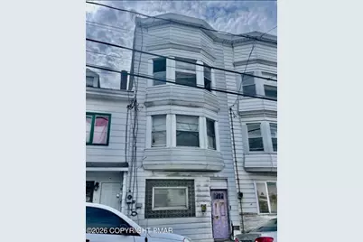  236 W Coal Street, Shenandoah, PA 17976 - Photo 1