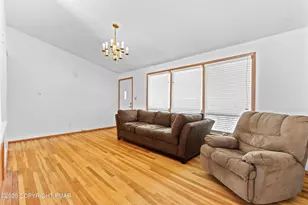 380 Cherry Lane Rd, Bartonsville, PA 18321 - Photo 9