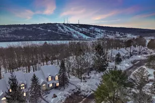 102 Laurelwoods Dr, Lake Harmony, PA 18624 - Photo 1