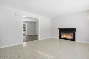 106 Greenleaf Dr, Long Pond, PA 18334 - Photo 21