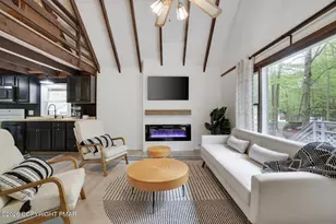 137 Sundance Dr, Pocono Lake, PA 18347 - Photo 3