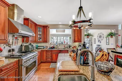  540 Fairway Lane, East Stroudsburg, PA 18302 - Photo 17