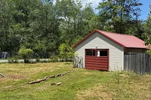 7639 Lake Shore Dr, Pocono Lake, PA 18347 - Photo 5