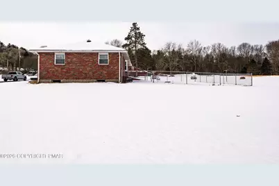  4010 Manor Drive, Stroudsburg, PA 18360 - Photo 5