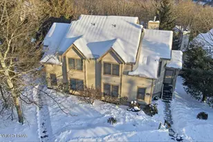 393 Vista Dr, Tannersville, PA 18372 - Photo 3