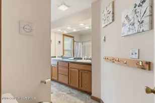 393 Vista Dr, Tannersville, PA 18372 - Photo 17