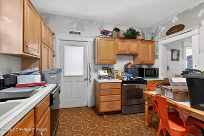  115 Hull Avenue, Olyphant, PA 18447 - Photo 15