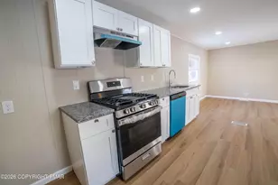 128 Bartion Ct, Bartonsville, PA 18321 - Photo 11