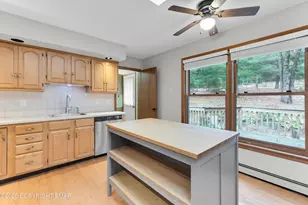 139 Johnny Bee Rd, Dingmans Ferry, PA 18328 - Photo 27