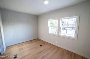 143 Bartion Ct, Bartonsville, PA 18321 - Photo 7