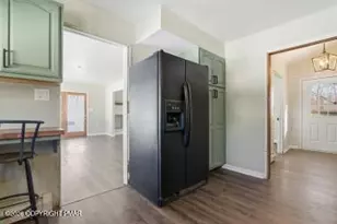 107 Applewood Dr, Swiftwater, PA 18370 - Photo 13