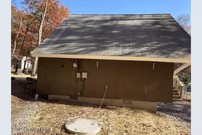  118 Tyrolean Way, Henryville, PA 18332 - Photo 3