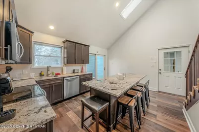  117 St Regis Walk, Tobyhanna, PA 18466 - Photo 7