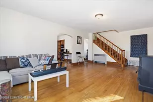 225 Claremont Ave, Tamaqua, PA 18252 - Photo 3