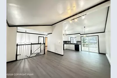  8066 Red Squirrel Drive, Tobyhanna, PA 18466 - Photo 5