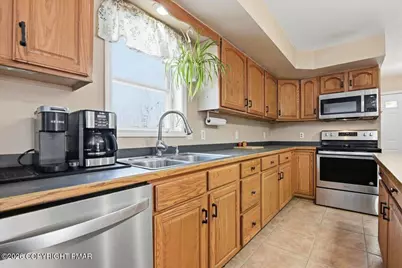  218 Spruce Run Drive, Dingmans Ferry, PA 18328 - Photo 19