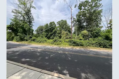  E West Street, Wind Gap, PA 18091 - Photo 3