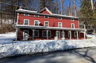 565 River Rd, East Stroudsburg, PA 18302 - Photo 1