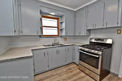  198 Grove Street, East Stroudsburg, PA 18301 - Photo 7