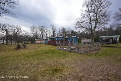  8600 Delong Drive, Slatington, PA 18080 - Photo 5