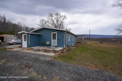  8600 Delong Drive, Slatington, PA 18080 - Photo 3