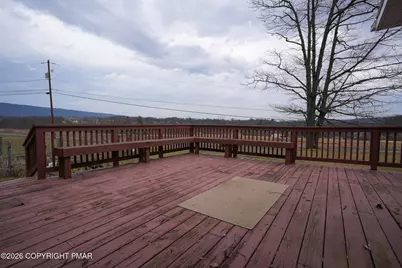  8600 Delong Drive, Slatington, PA 18080 - Photo 9