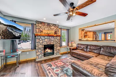  1055 Sugar Hollow Road, Saylorsburg, PA 18353 - Photo 9