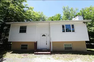 3076 Briarwood Dr, Tobyhanna, PA 18466 - Photo 1