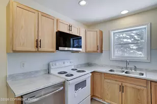 7020 Vista Dr, Tobyhanna, PA 18466 - Photo 7