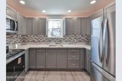  518 Pen Argyl Street, Pen Argyl, PA 18072 - Photo 7