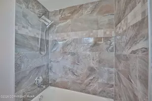 518 Pen Argyl St, Pen Argyl, PA 18072 - Photo 19