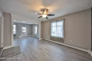 518 Pen Argyl St, Pen Argyl, PA 18072 - Photo 11