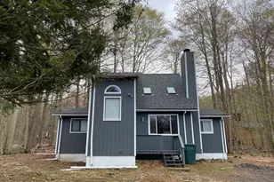 7173 Robinwood Dr, Tobyhanna, PA 18466 - Photo 1