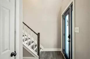 140 Alcott Ln, Effort, PA 18330 - Photo 9