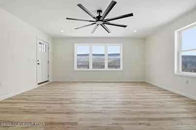  255 E Railroad Street, Nesquehoning, PA 18240 - Photo 13