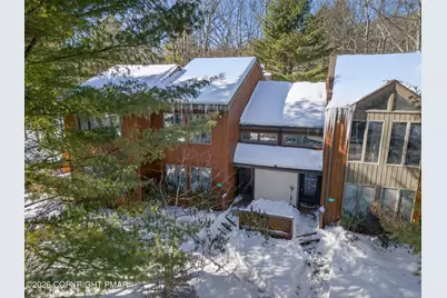  82 Doe Run, Lake Harmony, PA 18624 - Photo 3