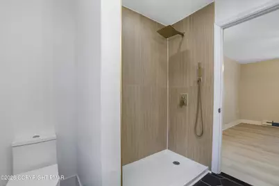  147 Pocono Boulevard, Bushkill, PA 18324 - Photo 23