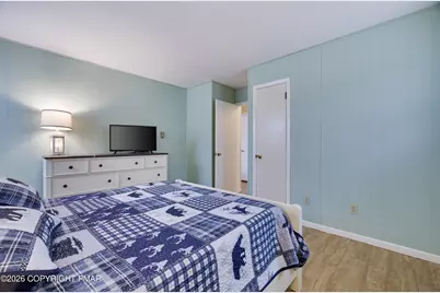  7537 Lake Shore Drive, Pocono Lake, PA 18347 - Photo 9