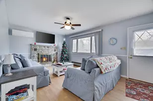 7537 Lake Shore Dr, Pocono Lake, PA 18347 - Photo 25