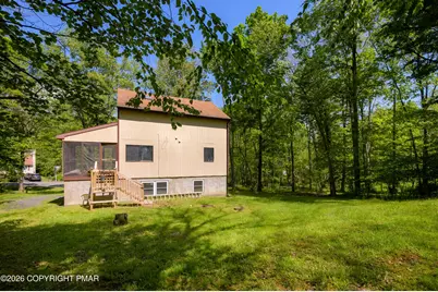  218 Blue Jay Court, Bushkill, PA 18324 - Photo 7