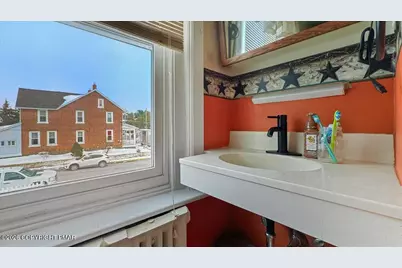  405 E Landis Street, Coopersburg, PA 18036 - Photo 35