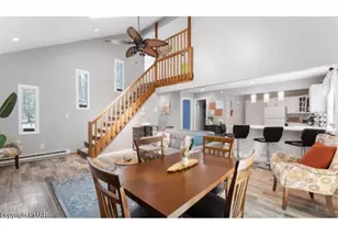 9197 Buttonwood Ct, Tobyhanna, PA 18466 - Photo 3