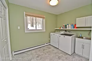 1020 Mountain Ave, Pen Argyl, PA 18072 - Photo 21