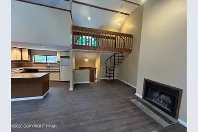  155 Stream Court, Bushkill, PA 18324 - Photo 3