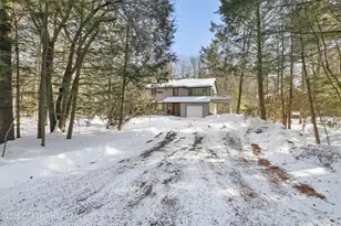 259 Little Pond Cir, Pocono Pines, PA 18350 - Photo 5