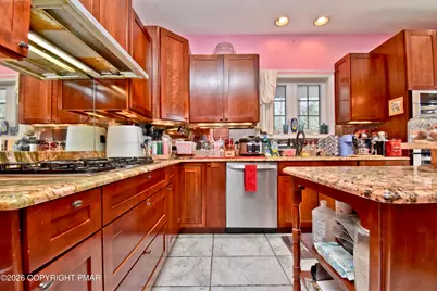  364 Joanne Court, Bartonsville, PA 18321 - Photo 13